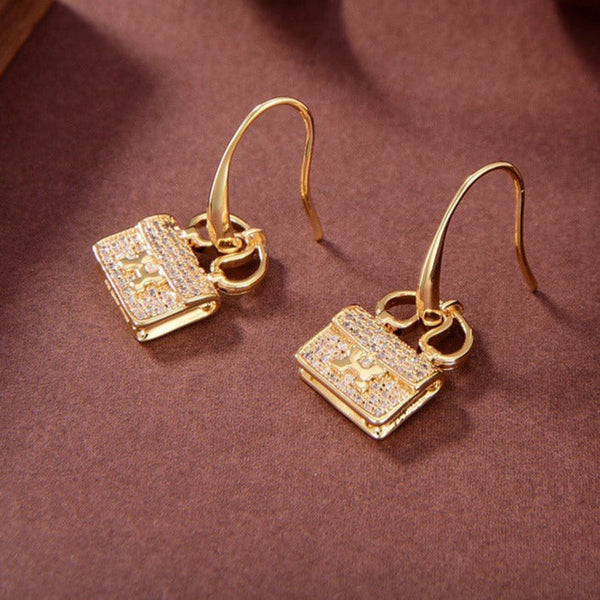 ˇShow YourselfˇKELLY DIAMOND EARRINGS